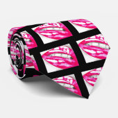 Warme Lippen Rosa/Schwarze Krawatte (Gerollt)