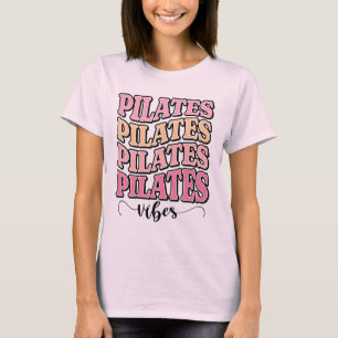 Warme Pastell-Retro-Wellen-Pilates-Typografie-Ästh T-Shirt