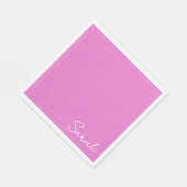 Warme rosa Papierserviette mit Namen (Ecke)