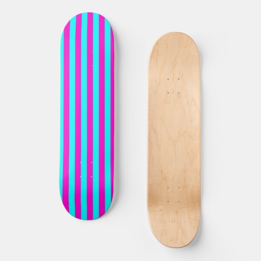 Warme rosa und blaue türkisfarbene Streifen Skateboard (Vorderseite)