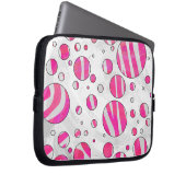 Warme rosa und weiße Zebra-Polka-Punkte Laptopschutzhülle (Vorne Rechts)