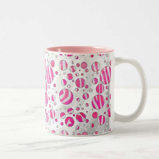 Warme rosa und weiße Zebra-Polka-Punkte Zweifarbige Tasse (Rechts)