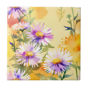 Warme Sonnenlicht Aster-Blume auf hellgelb Fliese