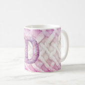 Warmer rosa Lila Buchstabe D Kaffeetasse (VorderseiteRechts)