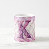 Warmer rosa Lila Buchstabe K Kaffeetasse (Mittel)