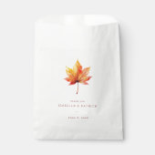 Warmer Wasserfarben-Ahornblatt im Herbst Geschenktütchen (Vorderseite)