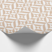 Warmes Beige Geometric Deko Cube Pattern Geschenkpapier (Ecke)