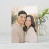 Warmes Beige Unbefangene Fotografie Einladung (Stehend Vorderseite)
