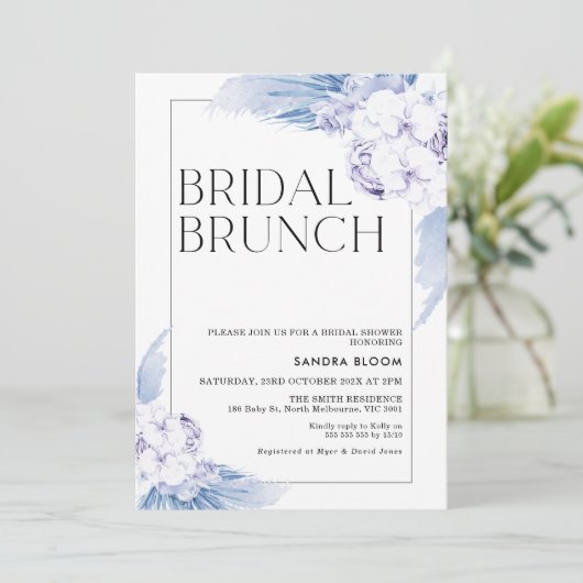 Warmes Blue Boho Pampas Grass Frame Brautparty Einladung (Stehend Vorderseite)