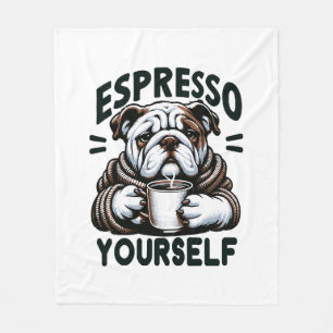 Warmes Espresso Bulldog - Cosy Coffee Fleecedecke