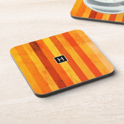 Warmes, gewittertes Orange Red Stripes Monogramm Untersetzer (Linke Seite)