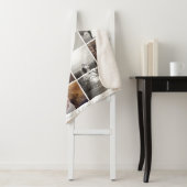 Warmes graues modernes Monogramm-Minimalistische Sherpadecke (Beispiel)