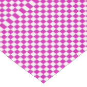 Warmes Rosa und weißes Gingham geprüft Tischdecke (Schrägansicht)