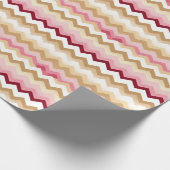 Warmes Zigzag Streifen Muster Geschenkpapier (Ecke)