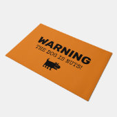 WARNEN Der Hund ist NUTS! Funny Sign Doormat Fußmatte (Schrägansicht)