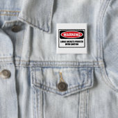 Warnende GROSSE BRÜSTE FAHREN MIT VORSICHT Knopf Button (Beispiel)