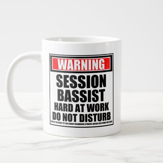 Warnsitzungsbassist bei der Arbeit Jumbo-Tasse (Links)