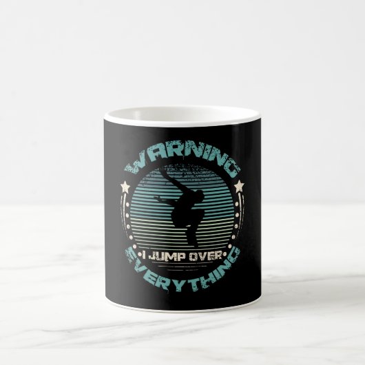 Warnung, dass ich über alles springe Parkour Kaffeetasse (Mittel)