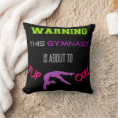 Warnung: Dieser Gymnast wird gerade Gedreht Kissen (Decke)