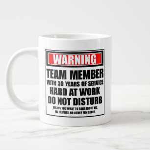 Warnung eines Teammitglieds mit 30 Jahren Dienst Jumbo-Tasse