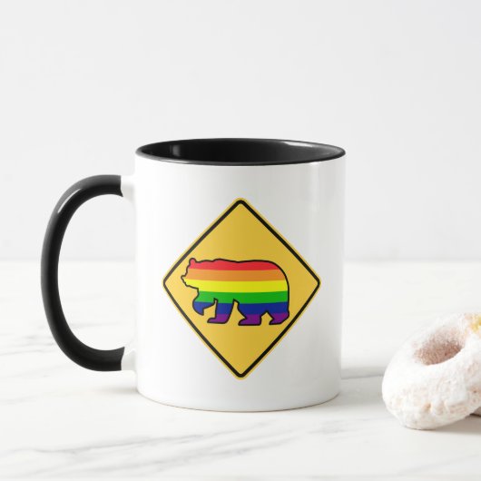 Warnung! (Gay) Bärenüberquerung Tasse (Mit Donut)