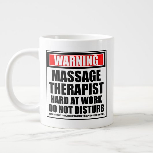 Warnung Massagetherapeut hart am Arbeitsplatz Jumbo-Tasse (Links)