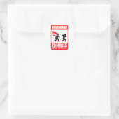 Warnung! Zombien können entzündlich sein Runder Aufkleber (Tasche)