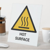 Warnungen vor heißer Oberfläche, extreme Wärmeentw Sockelschild (In Situ)