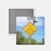 Warnzeichen für niedrige Fliegenklingeln Magnet (Vorderseite/Rückseite)