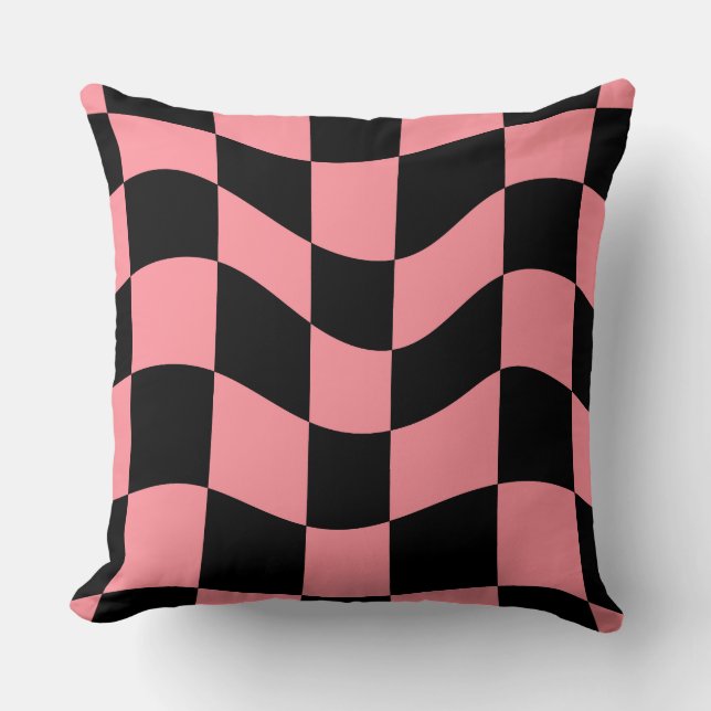 Warped Checkerboard Throw Pillow-Trippy Pink Retro Kissen (Vorderseite)
