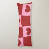 Warped Crimson Pink Checkerboard Pillow Seitenschläferkissen (Rückseite (Vertikal))