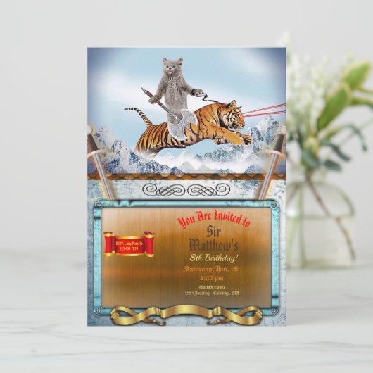 Warrior Cat and Tiger Funny Einladung (Stehend Vorderseite)