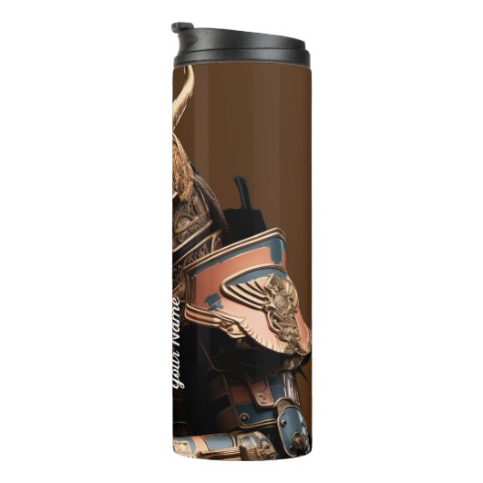 Warrior-Rüstung mit personalisiertem Namen Thermosbecher (Nach rechts gedreht)