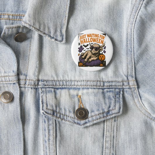 Wart für Halloween-Hochlandskuh Button (Beispiel)