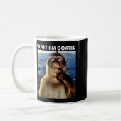 Warte, ich bin Goated Lustiger Denkender Affe Meme Kaffeetasse (Links)