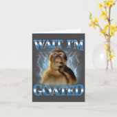 Warte, ich bin vergöttert Lustiger Denk-Affe-Meme Karte (Gelbe Blume)