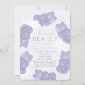 Warte Lila Gummibärendusche Einladung (Vorderseite)