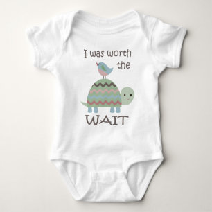 Warten Baby Strampler