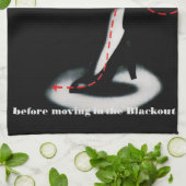 Warten Sie ~, bevor Sie im Blackout umziehen Küchentuch (Gefaltet)