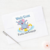 Was auch immer deinen Elefanten schweben lässt Quadratischer Aufkleber (Umschlag)