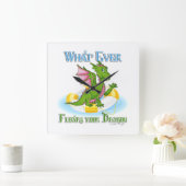 Was auch immer Ihr Drache Niedlich schwimmt Quadratische Wanduhr (Zuhause)