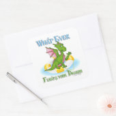 Was auch immer Ihr Drache Niedlich schwimmt Quadratischer Aufkleber (Umschlag)