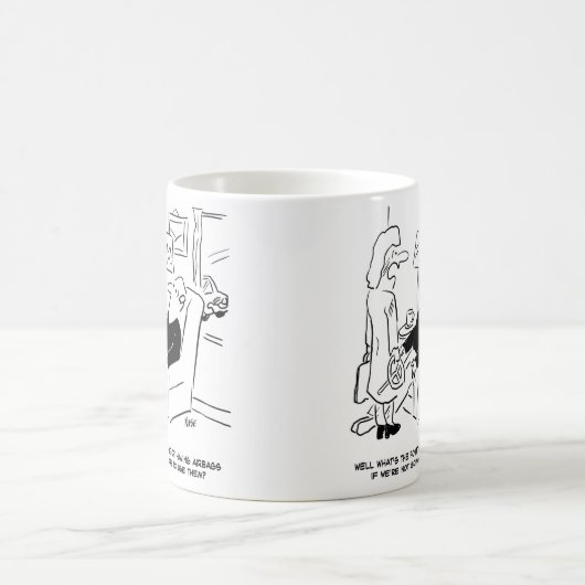 Was bringt Airbags zur Ehefrau fragend? Kaffeetasse (Mittel)