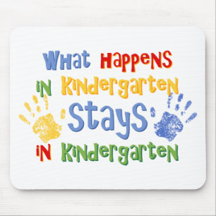 Was im Kindergarten geschieht Mousepad