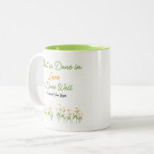 Was in der Liebe Zitat Kaffeekochen Tasse getan (Vorderseite Links)