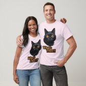 Was ist das? Überraschende schwarze Katze mit oran T-Shirt (Unisex)
