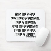 Was ist Tyrannei…? Mousepad (Mit Mouse)