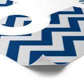 Was kleine Jungen aus blau und grau Zickzack gemac Poster (Ecke)