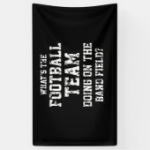 Was macht das Fußballteam auf dem Bandfeld? Banner (Vertikal)