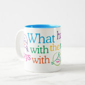 Was mit der Schwester-Tasse geschieht Zweifarbige Tasse (Vorderseite Links)